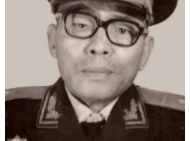 卢绍武 - 中华人民共和国开国少将